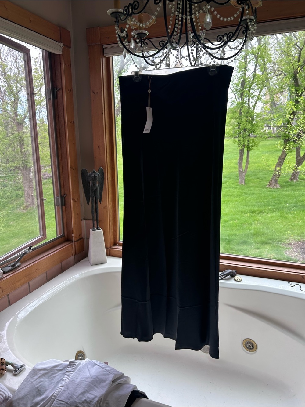 Quince Black Maxi Skirt - Flowing Full-Length Silhouette
